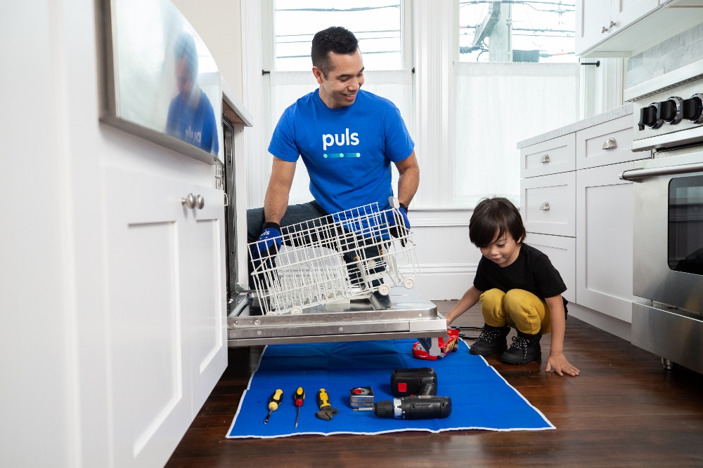 Puls dishwasher repair technician