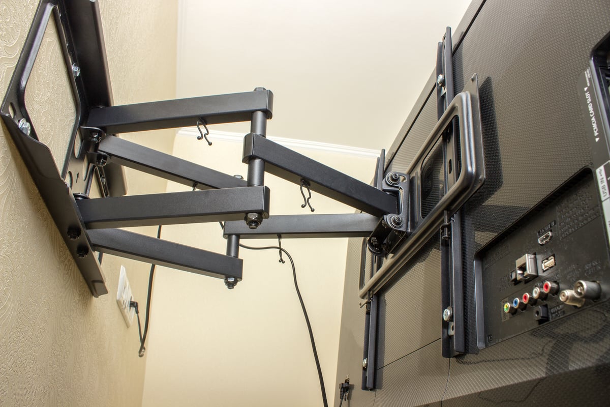The Best TV Mounting Brackets for Black Friday TV Purchases