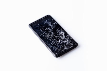 écran d'iPhone fissuré