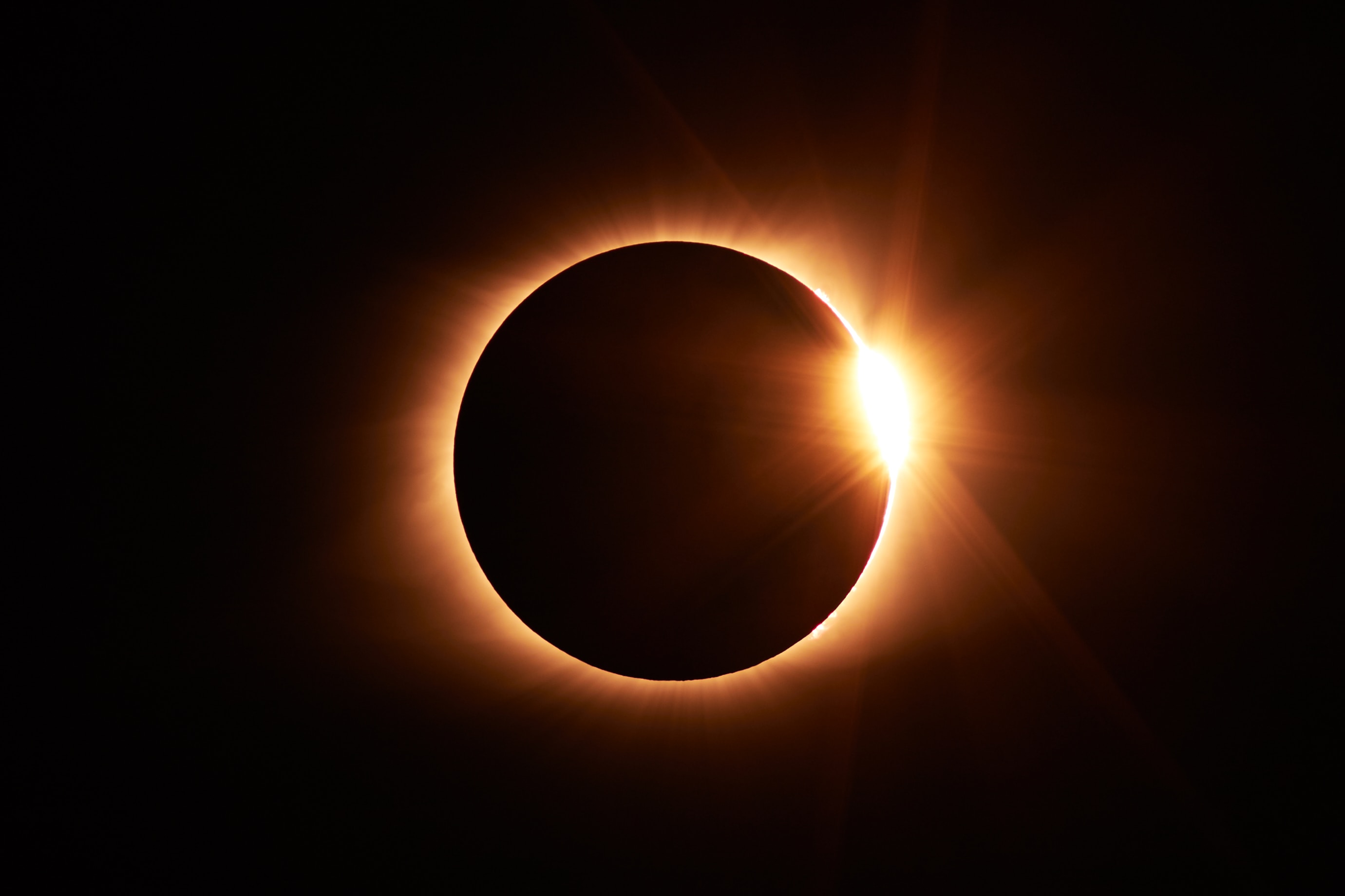 Smartphone troubleshooting: can you use your phone during an eclipse?
